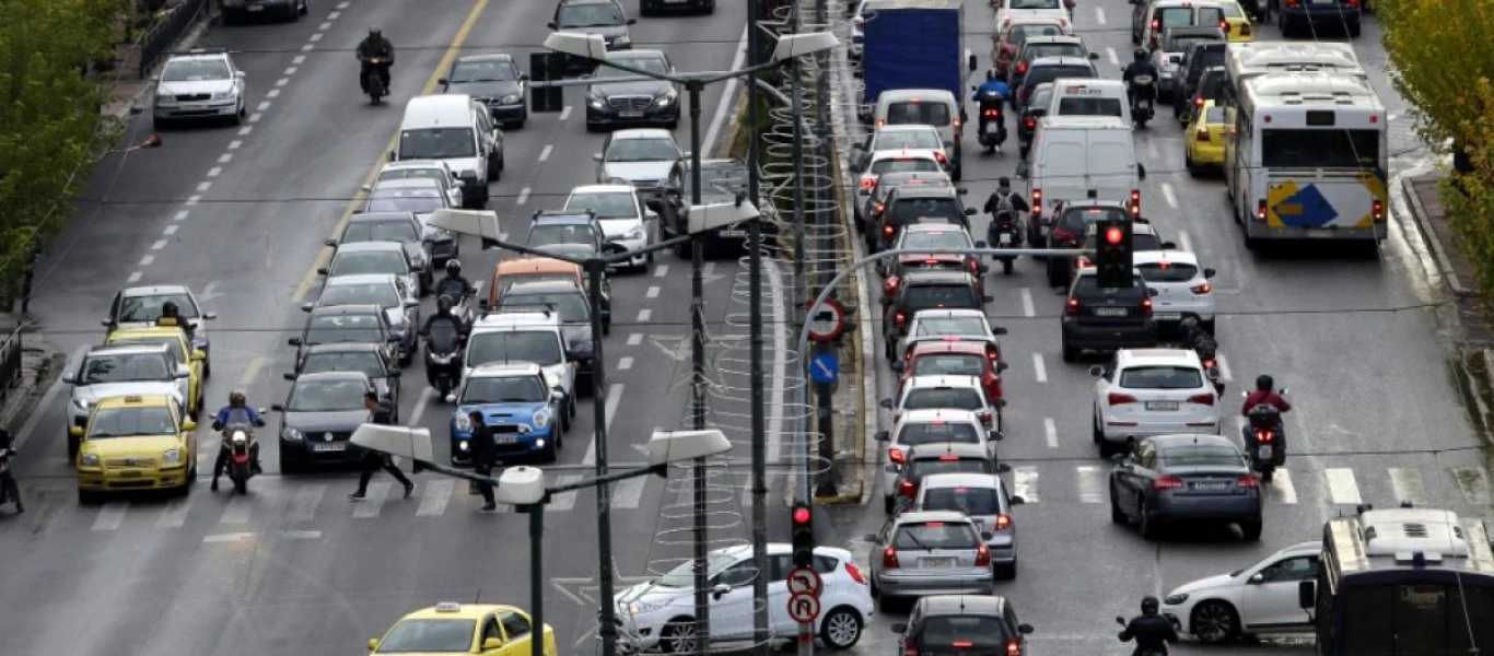 Τροχαία: «Καμπάνα» σε 330 οδηγούς που κινούνταν χθες στην Λωρίδα Έκτακτης Ανάγκης